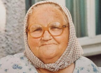 Funeriu: De ce bunica mea ar fi fost un președinte mai bun decât Iohannis