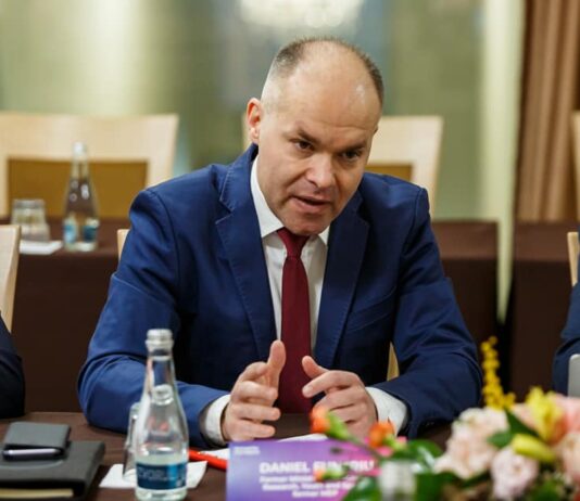 Daniel Funeriu: Iohannis ne-a promis reforma Educației prin consens. A livrat dezbinare și o lege bezmetică