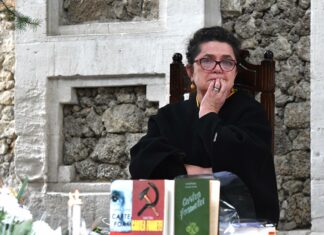 Dezumanizarea prin înfometare, de către Statul Sovietic, a propriilor cetățeni este o crimă rămasă nepedepsită. Interviu cu scriitoarea Larisa Turea