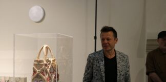 Premieră națională: Mircea Cantor, câștigătorul premiului Duchamp, curatorul unei splendide expoziții la Iași, la Romanian Creative Week