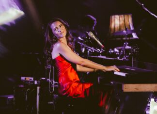 VIDEO Leyah revoluționează muzica din România: „Cinestezia”, primul turneu cinematic-pop, ajunge pe marile scene din țară